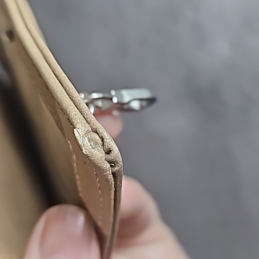 Relic Small Wallet - Picture 9 of 9